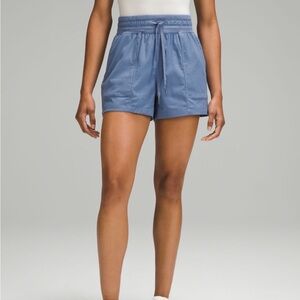 Lululemon Dance Studio High-Rise Short Blue Size 8 NWT